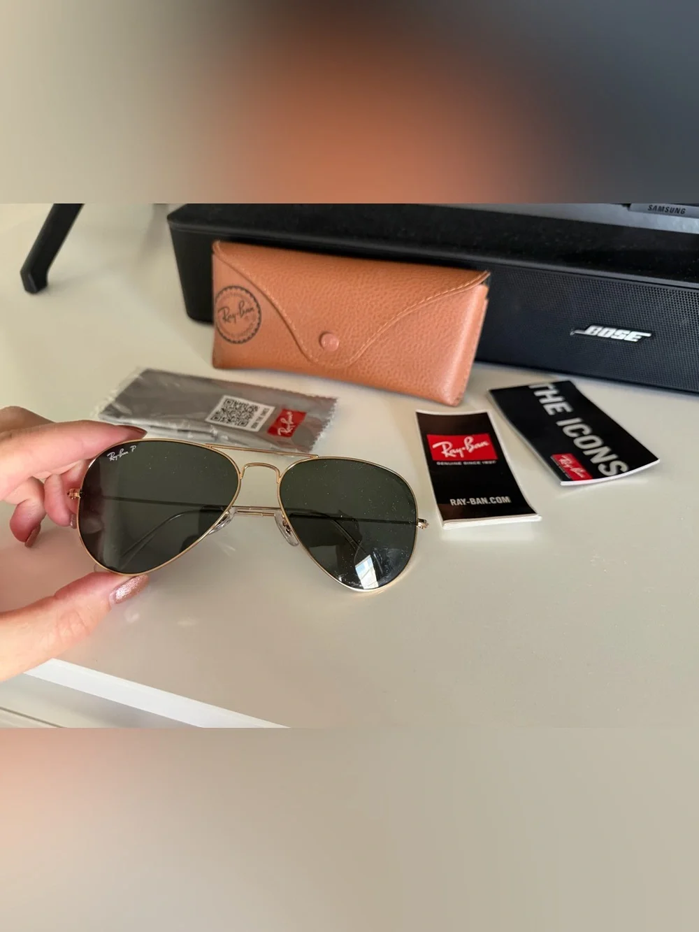 RAY-BAN Aviator Classic green polarized with gold frame